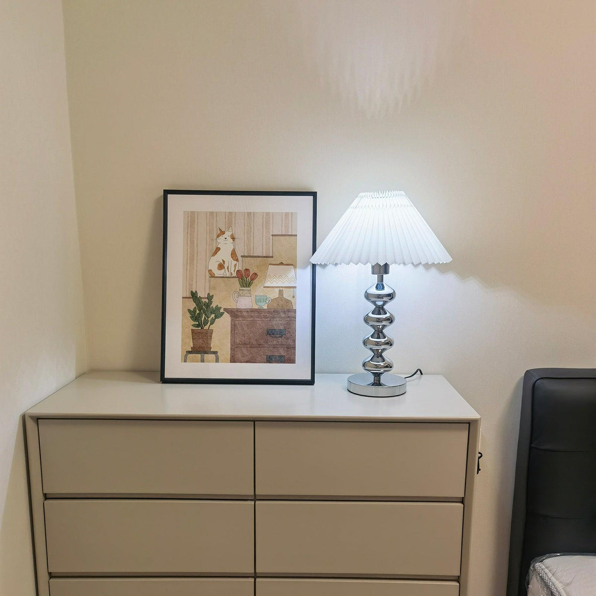 Pleated Table Lamp with Adjustable Brightness