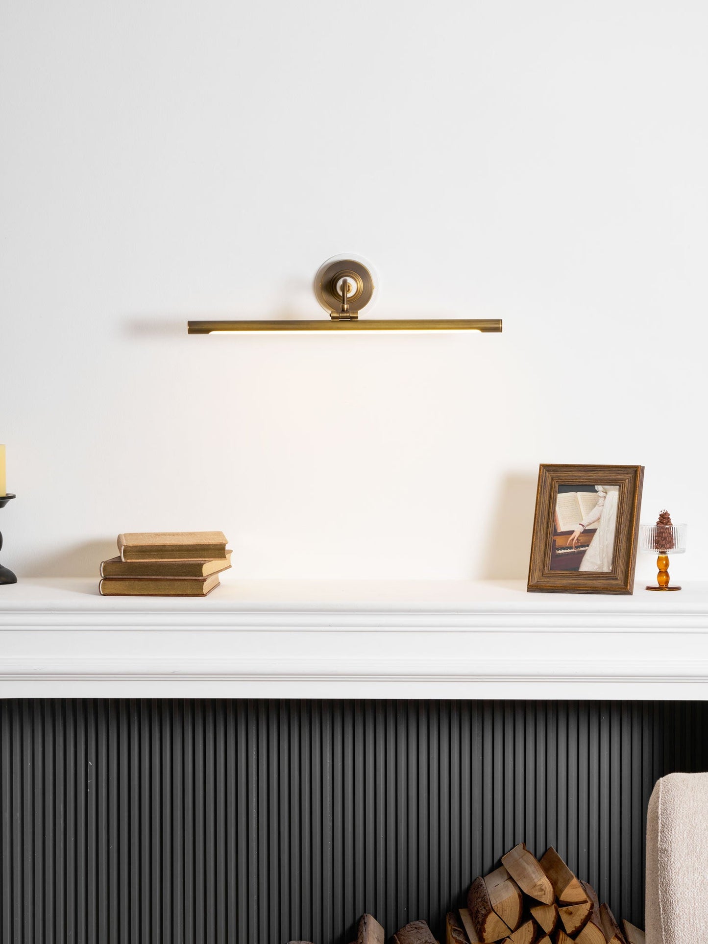 Linear Wall Light, Sleek Modern Design