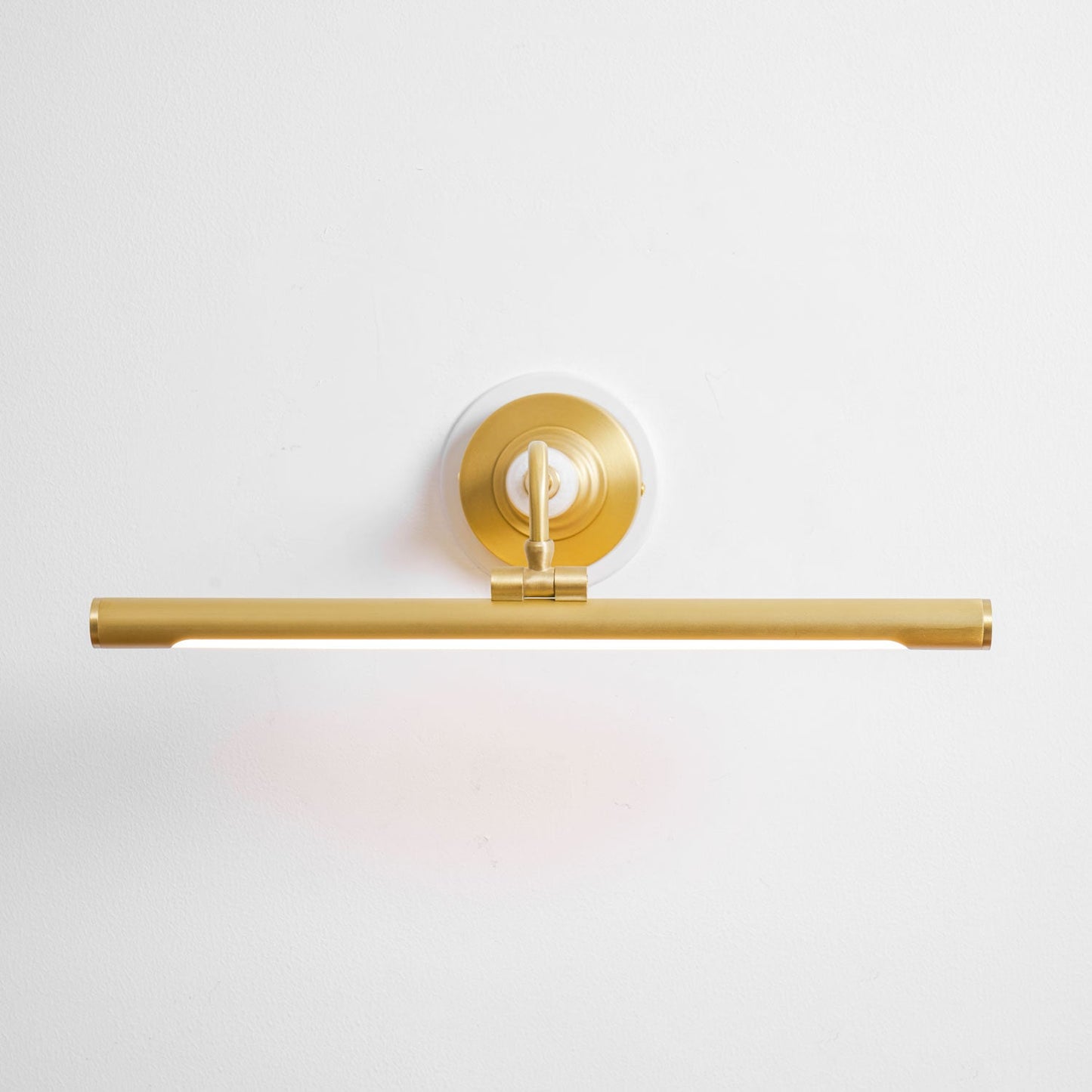 Linear Wall Light, Sleek Modern Design