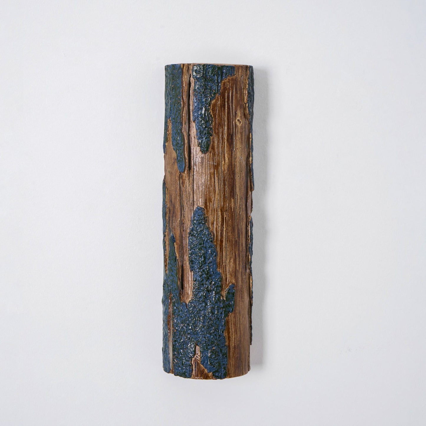 Bark-Textured Outdoor Wall Light, Waterproof Design