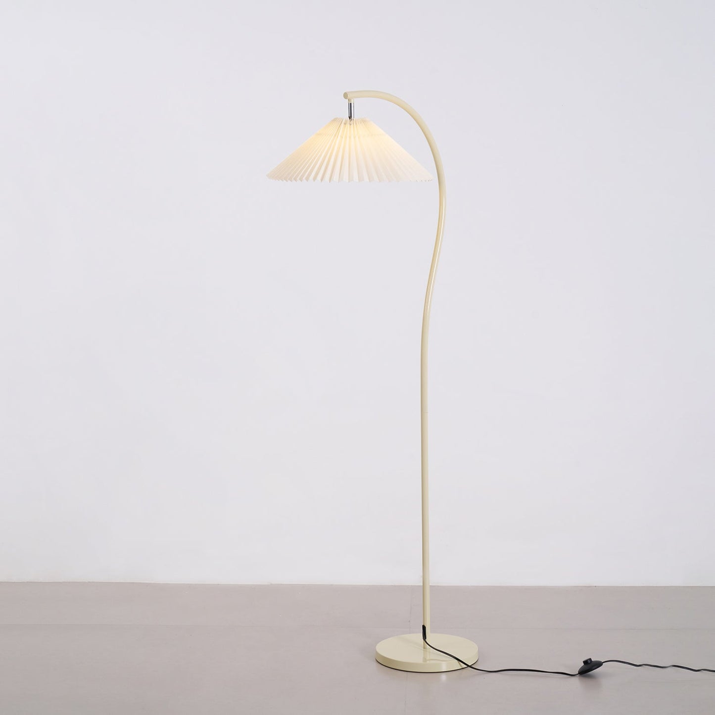 Pleated Floor Lamp with Adjustable Brightness