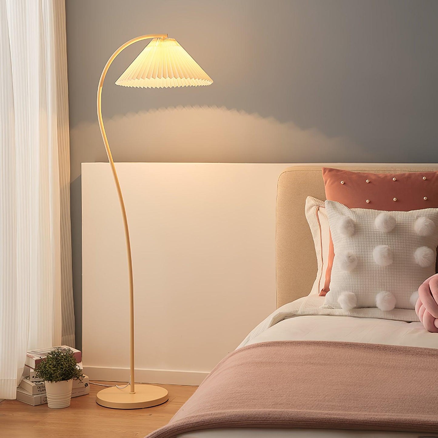 Pleated Floor Lamp with Adjustable Brightness