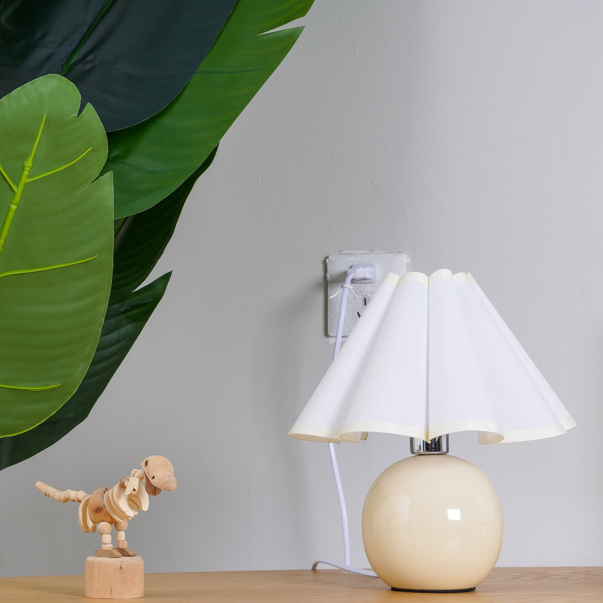 Knife Pleat Table Lamp, Soft Ambient Light