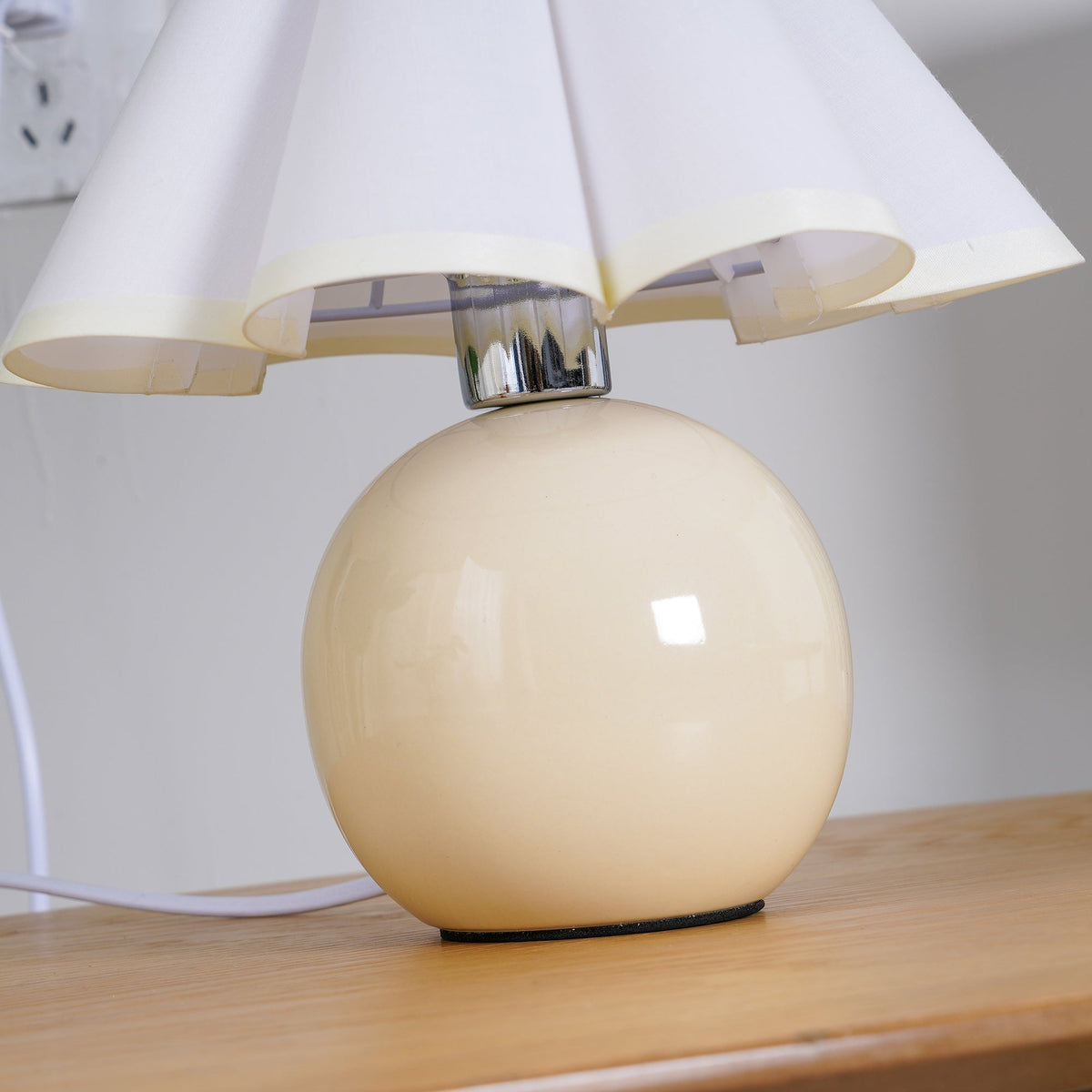 Knife Pleat Table Lamp, Soft Ambient Light