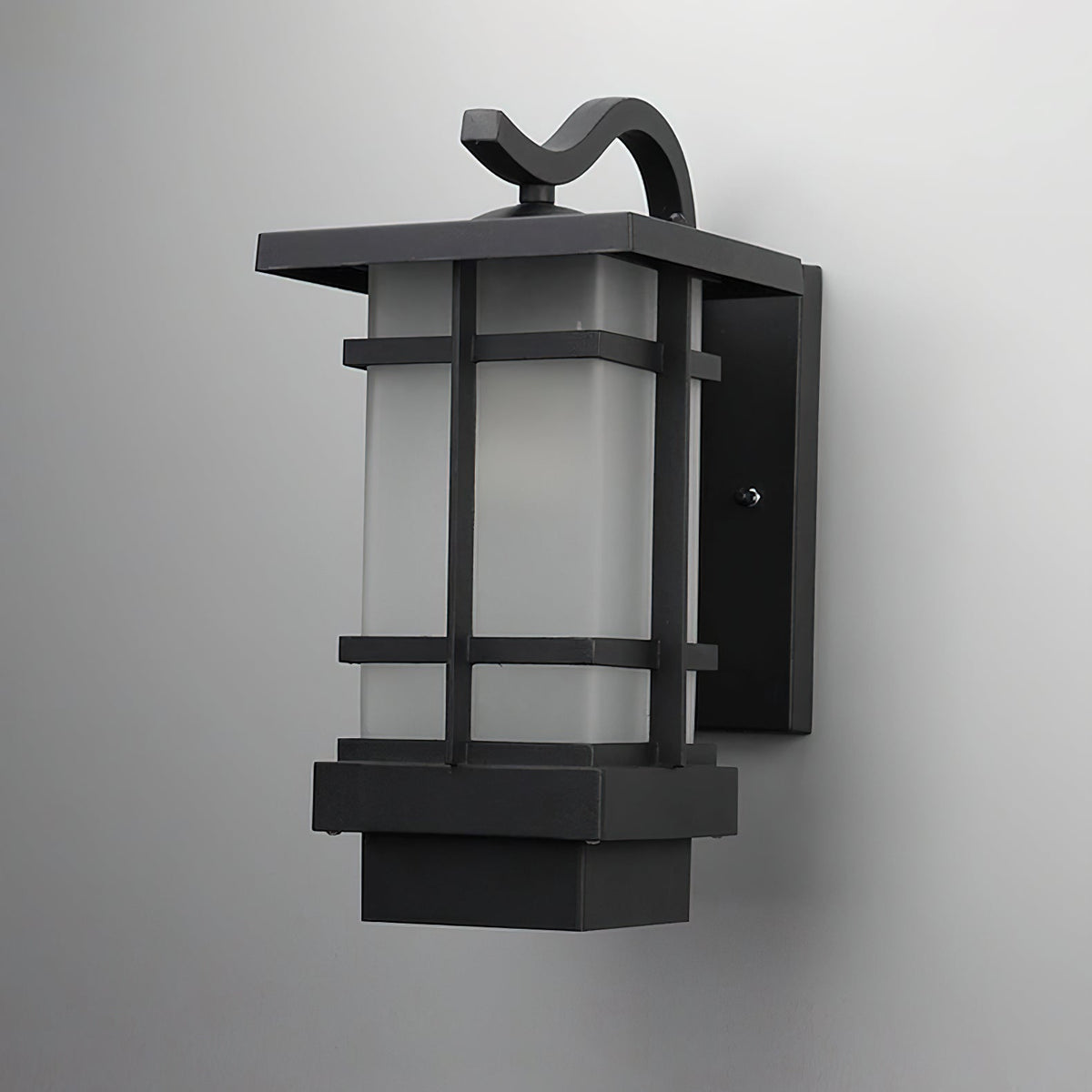 Outdoor Wall Lantern, Weather-Resistant Design