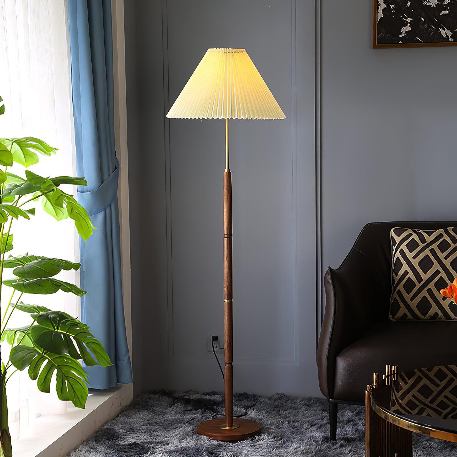 Pleated Floor Lamp with Adjustable Brightness — detail view