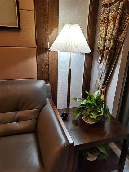 Pleated Floor Lamp with Adjustable Brightness