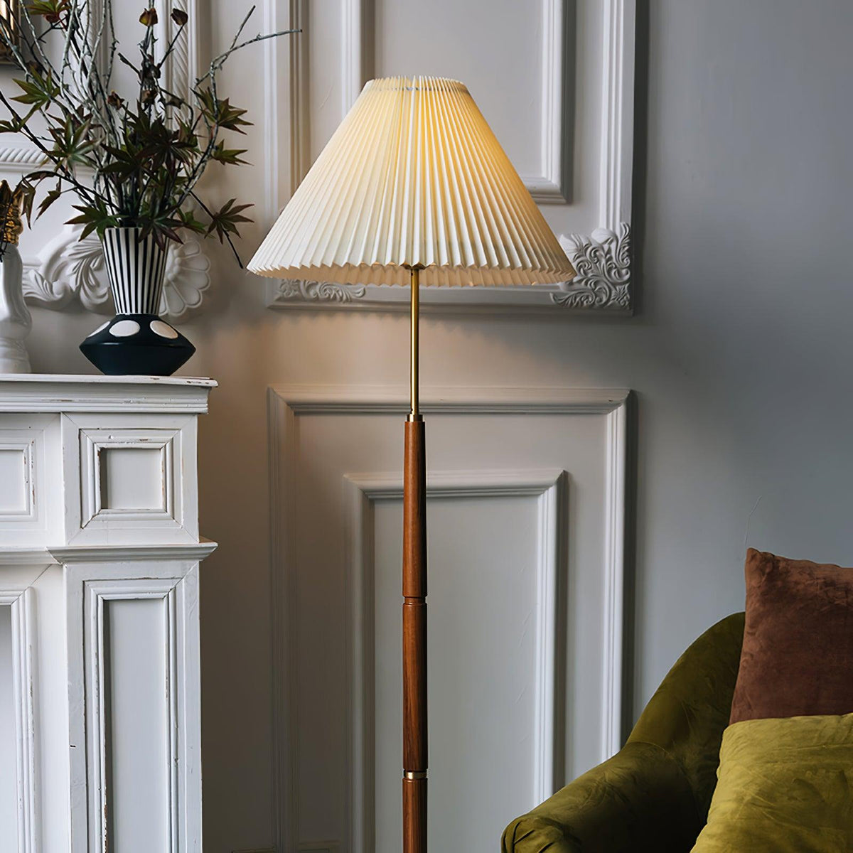 Pleated Floor Lamp with Adjustable Brightness