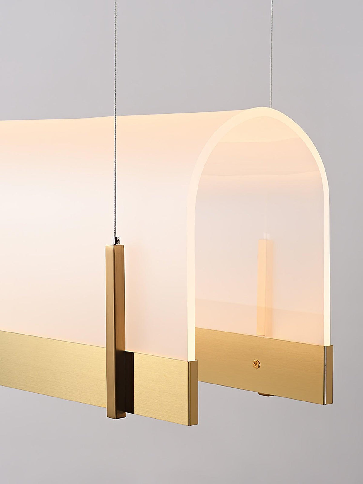 Round Arched Chandelier with Metal Frame