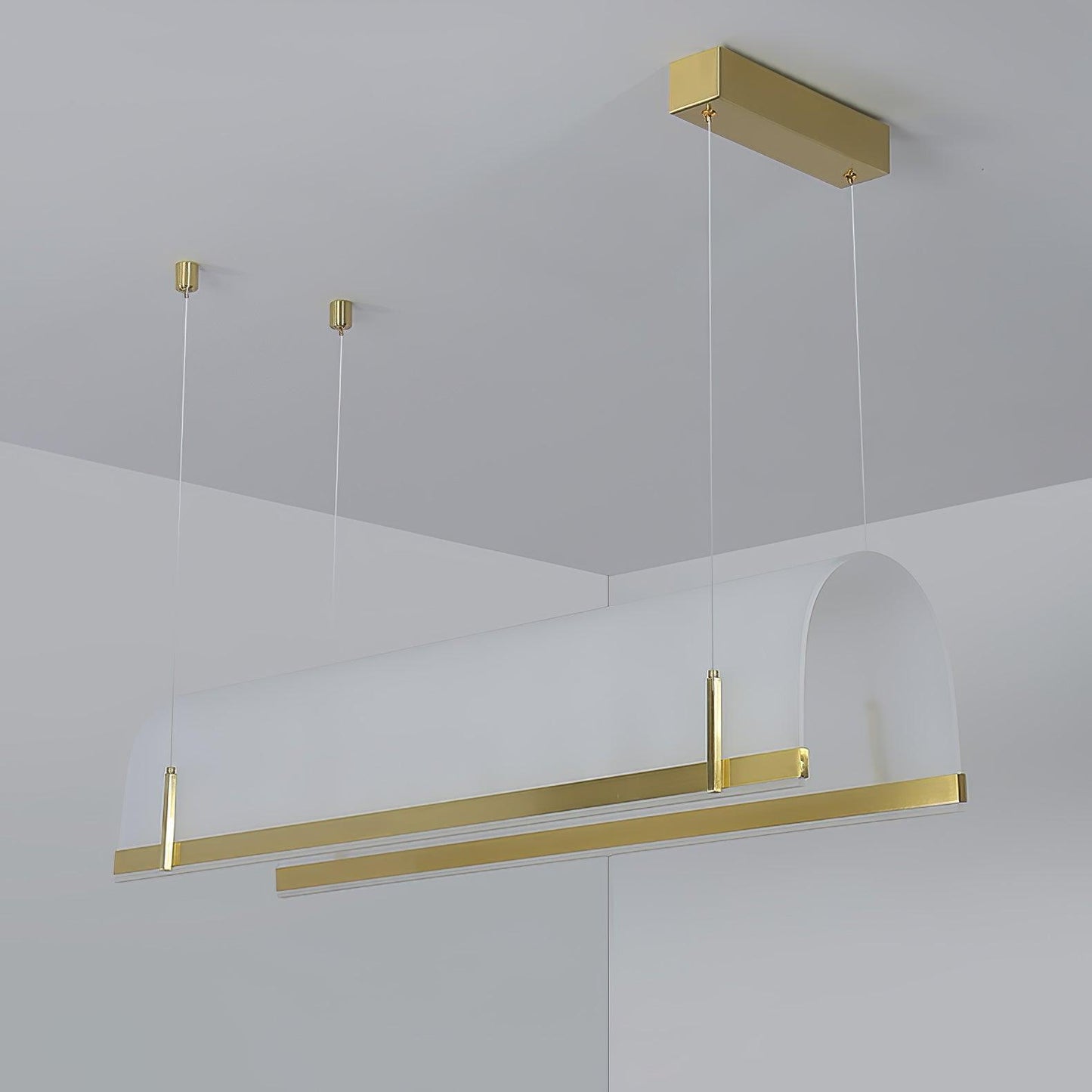 Round Arched Chandelier with Metal Frame