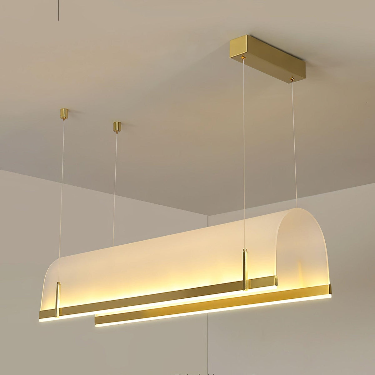 Round Arched Chandelier with Metal Frame