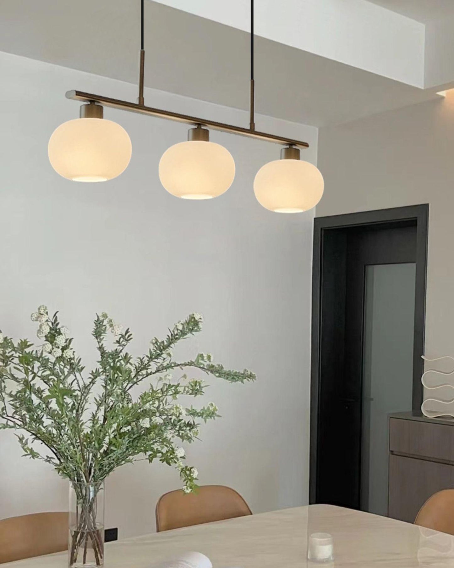 Sculptural Pendant Light Position 33