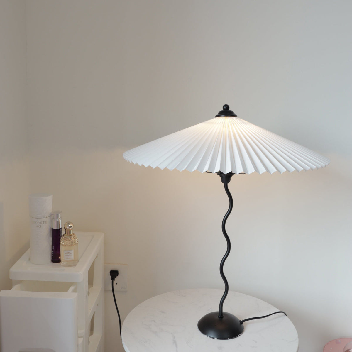 Squiggle Table Lamp with USB Charging