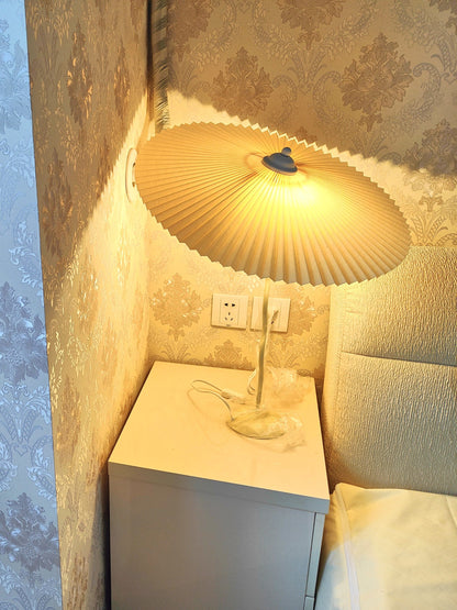 Squiggle Table Lamp with USB Charging