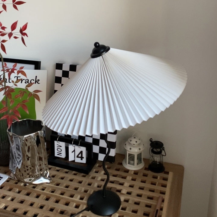 Squiggle Table Lamp with USB Charging