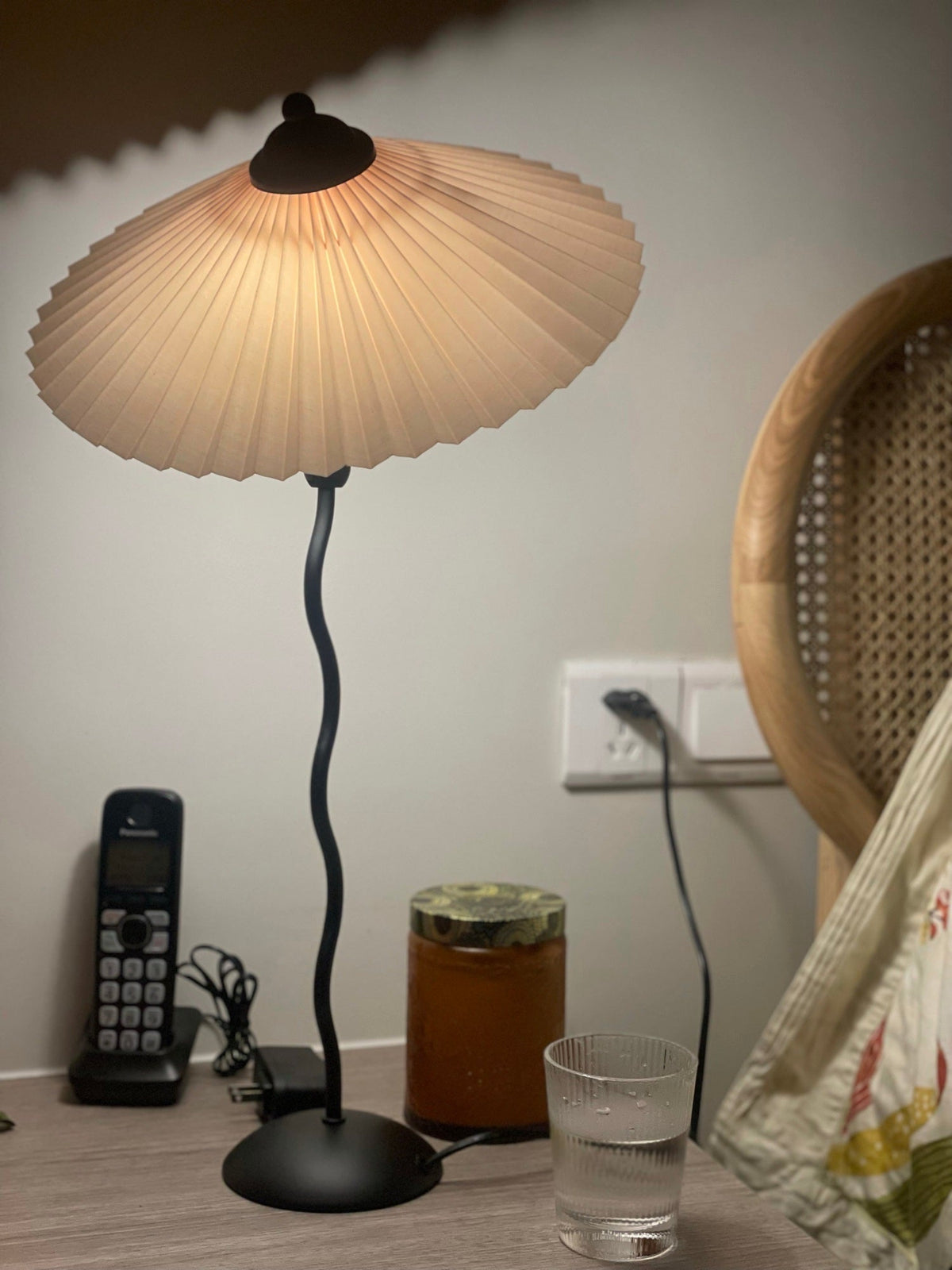 Squiggle Table Lamp with USB Charging