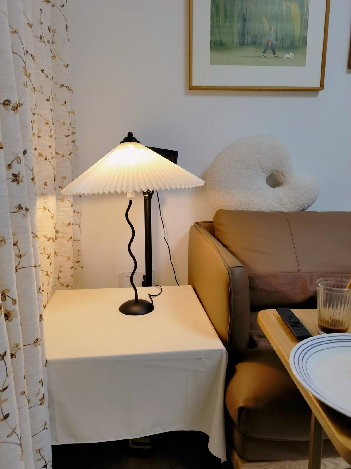 Squiggle Table Lamp with USB Charging