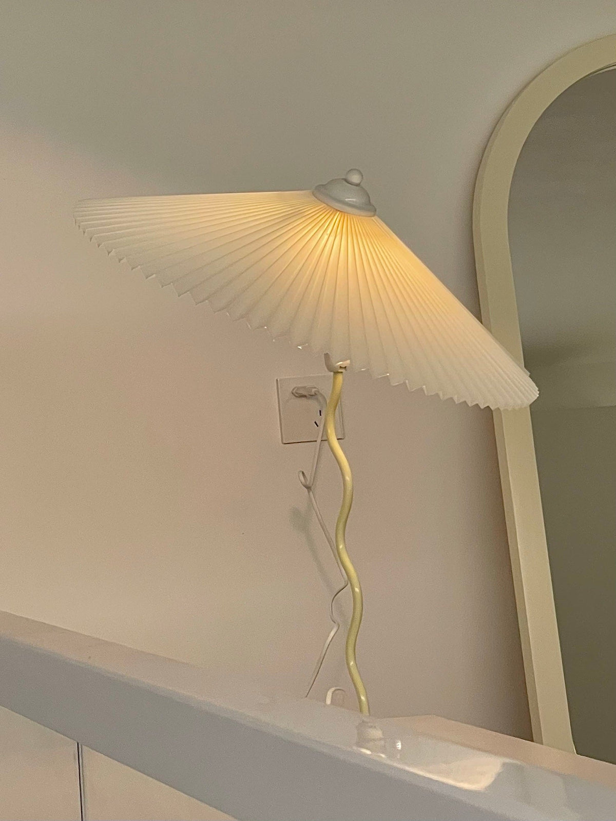 Squiggle Table Lamp with USB Charging