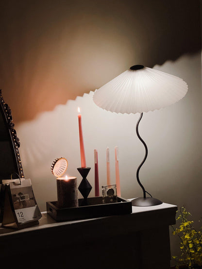 Squiggle Table Lamp with USB Charging