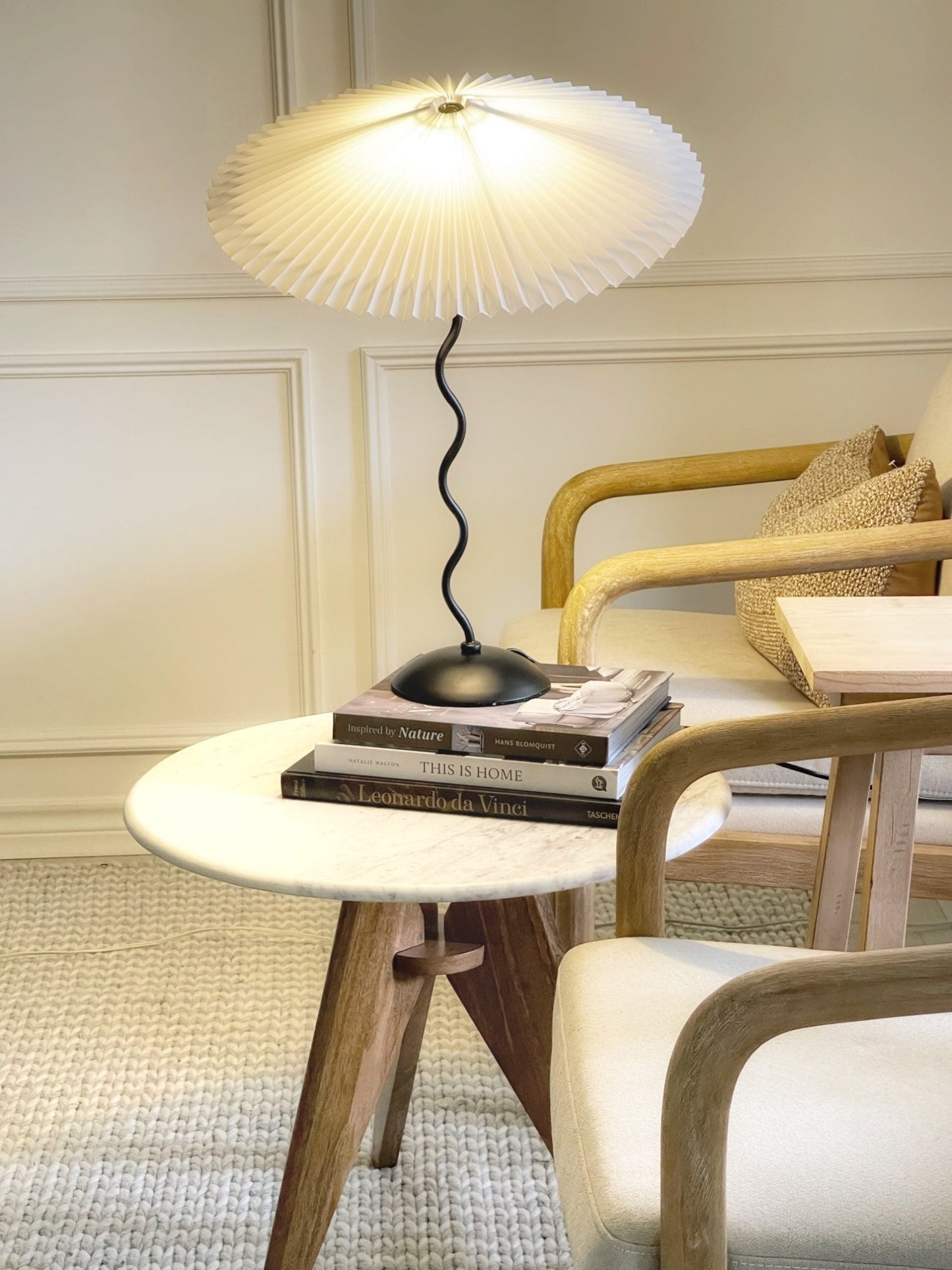 Squiggle Table Lamp with USB Charging