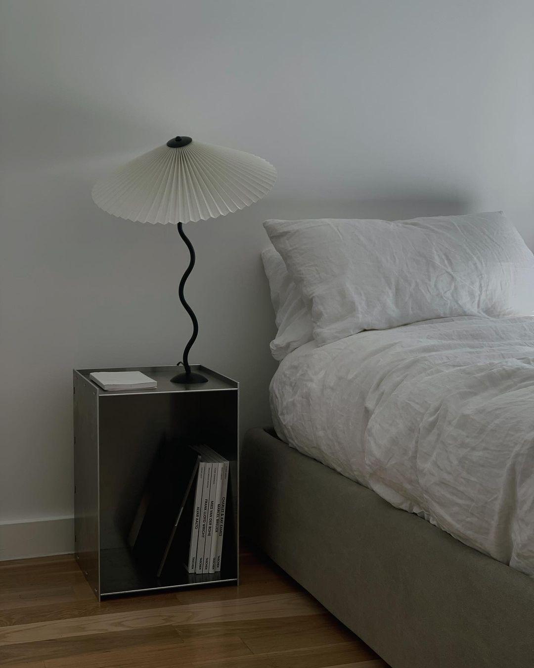 Squiggle Table Lamp with USB Charging