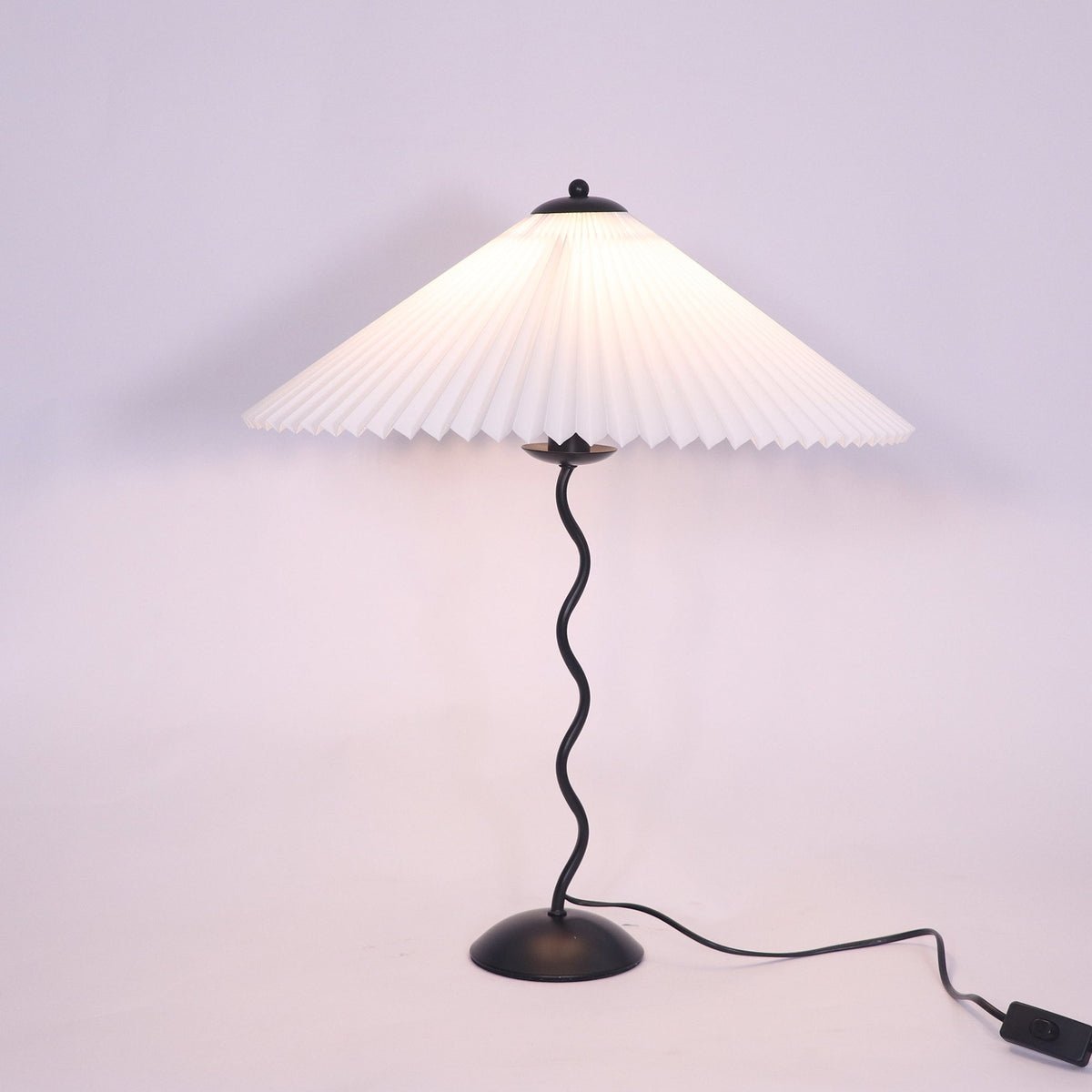 Squiggle Table Lamp with USB Charging — detail view