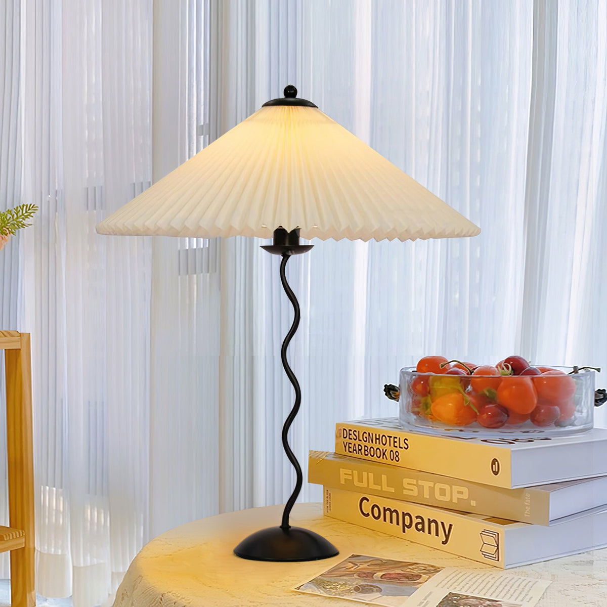 Squiggle Table Lamp with USB Charging — front view
