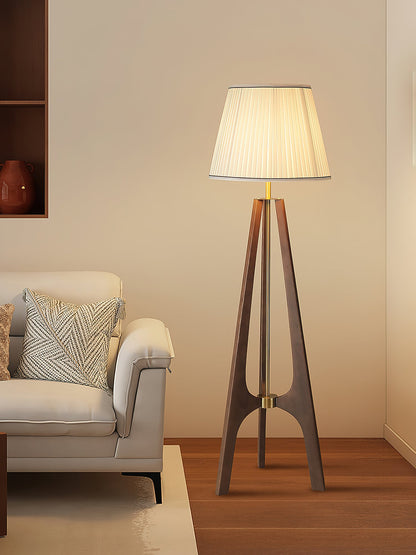 Tripod Floor Lamp, Soft Warm Light