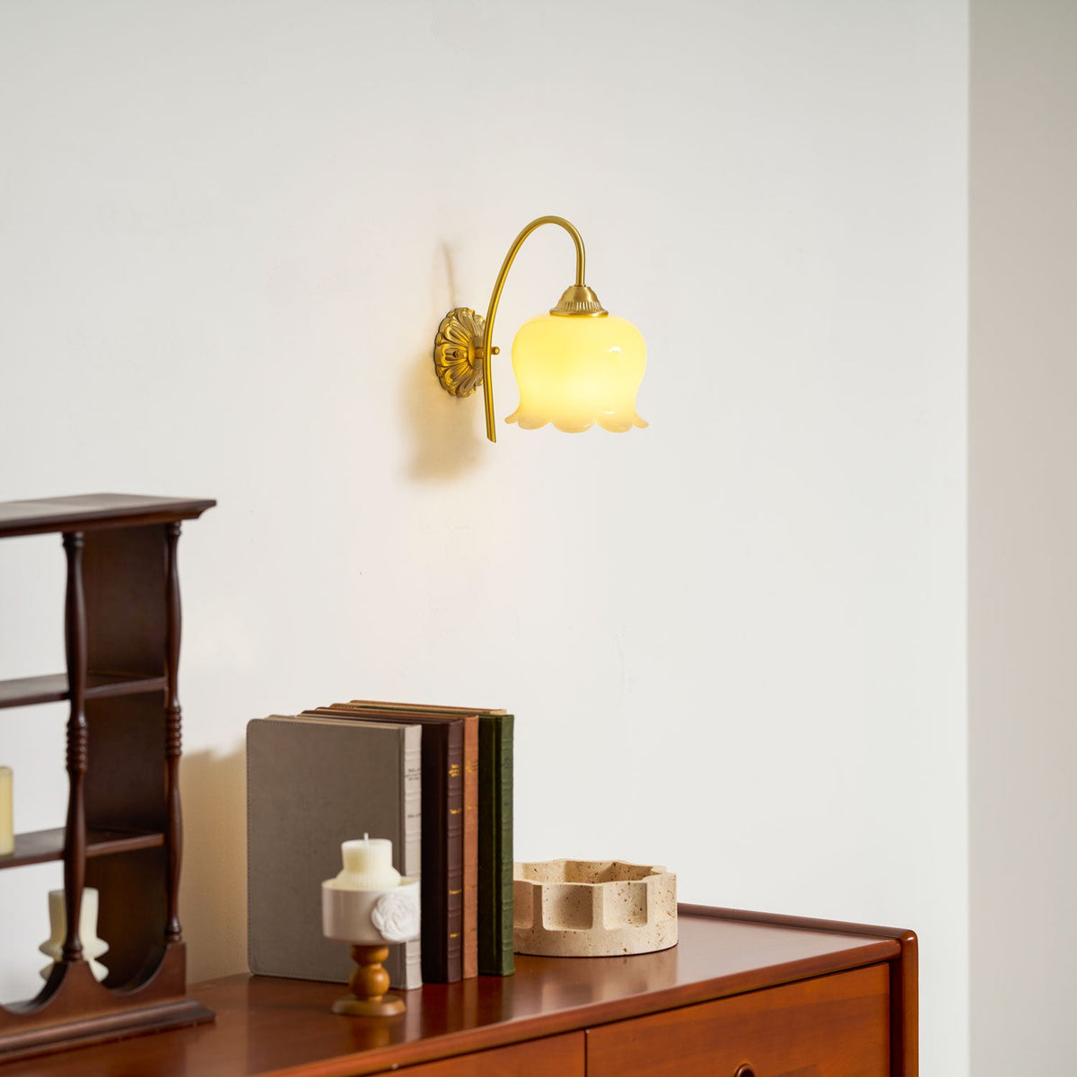 Flower Wall Lamp with Adjustable Brightness