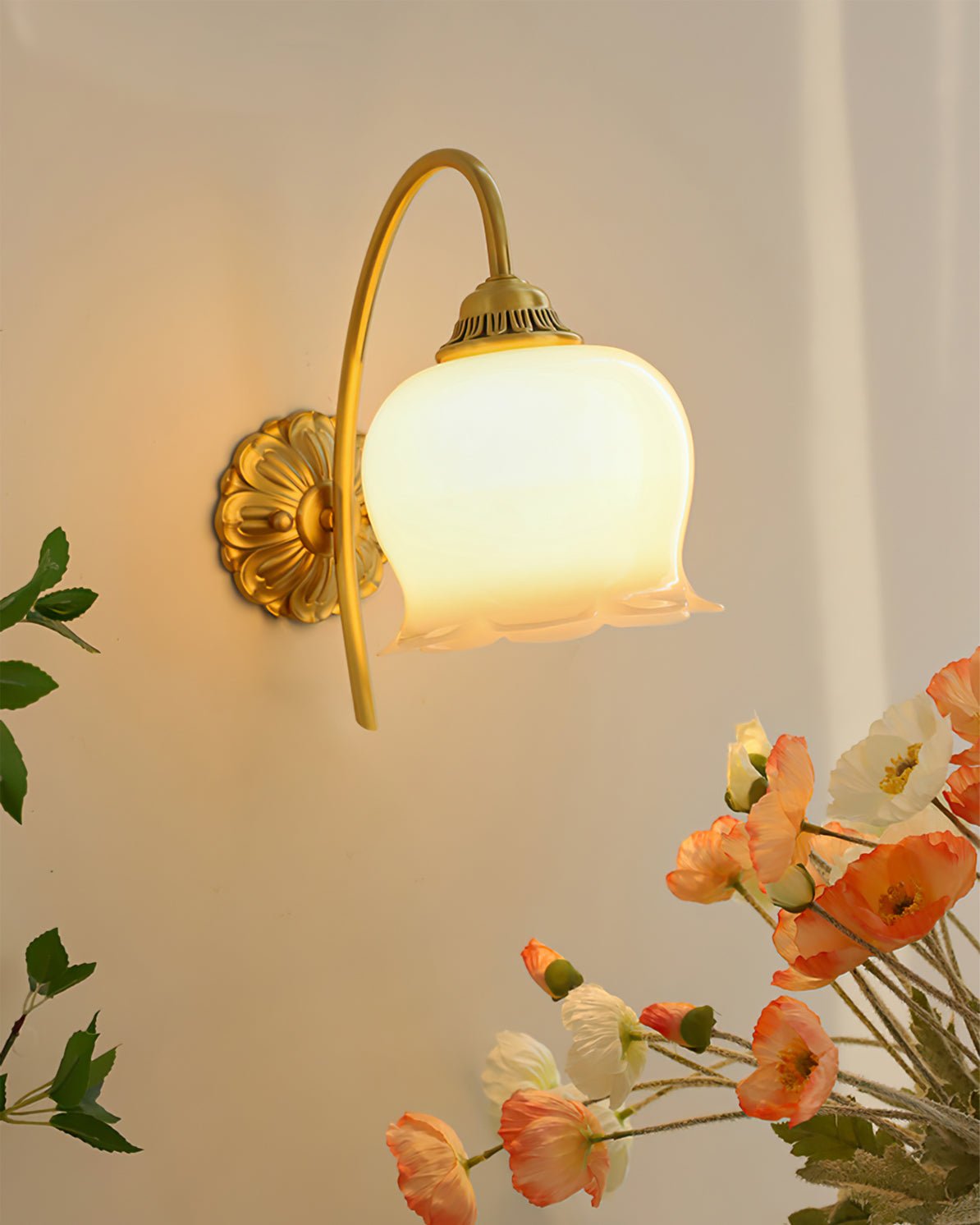 Flower Wall Lamp with Adjustable Brightness