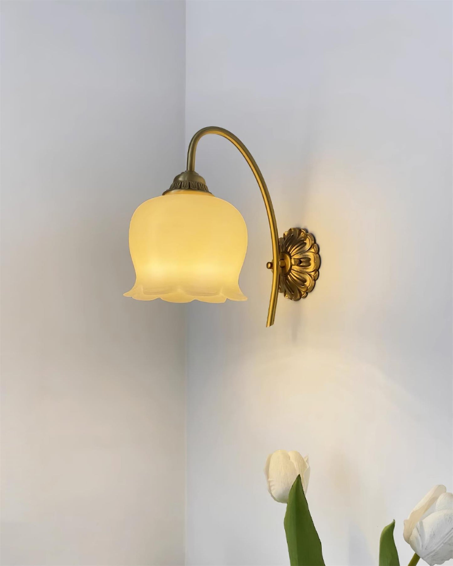 Flower Wall Lamp with Adjustable Brightness