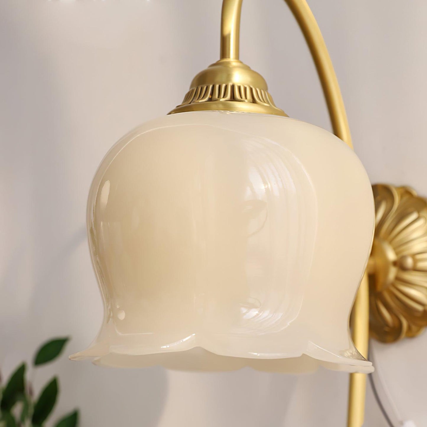 Flower Wall Lamp with Adjustable Brightness