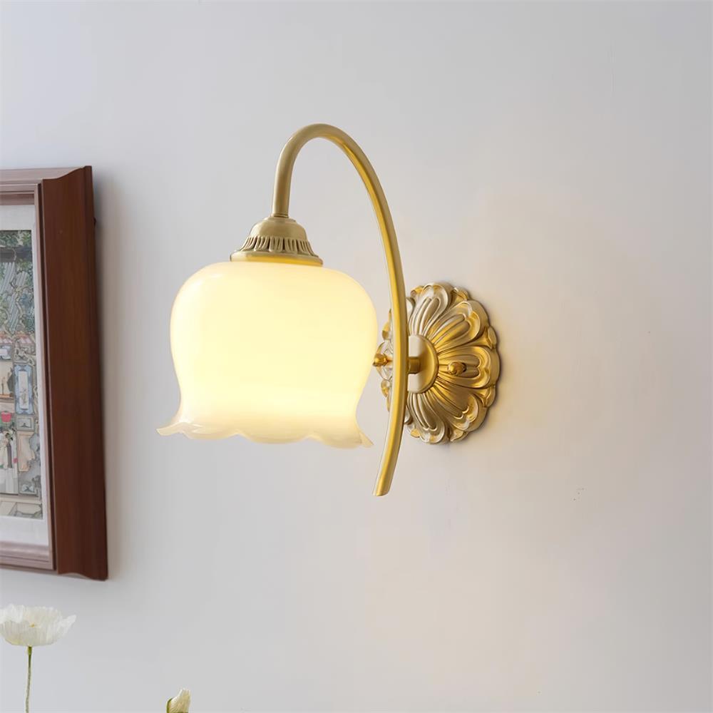 Flower Wall Lamp with Adjustable Brightness — detail view