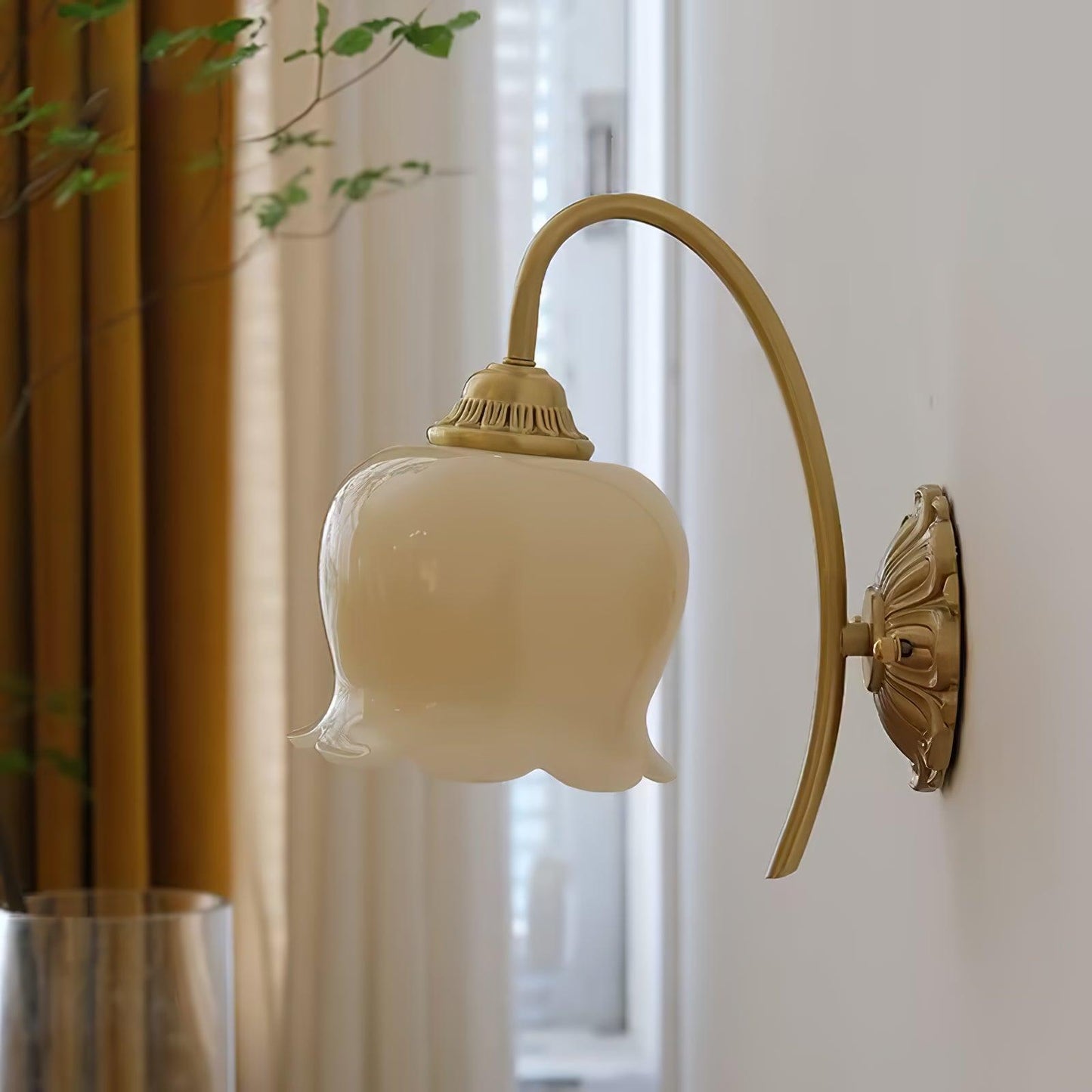 Flower Wall Lamp with Adjustable Brightness