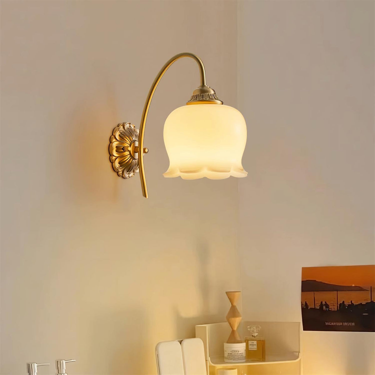 Flower Wall Lamp with Adjustable Brightness — alternate angle