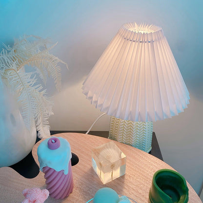Vintage Pleated Table Lamp with Soft Lighting