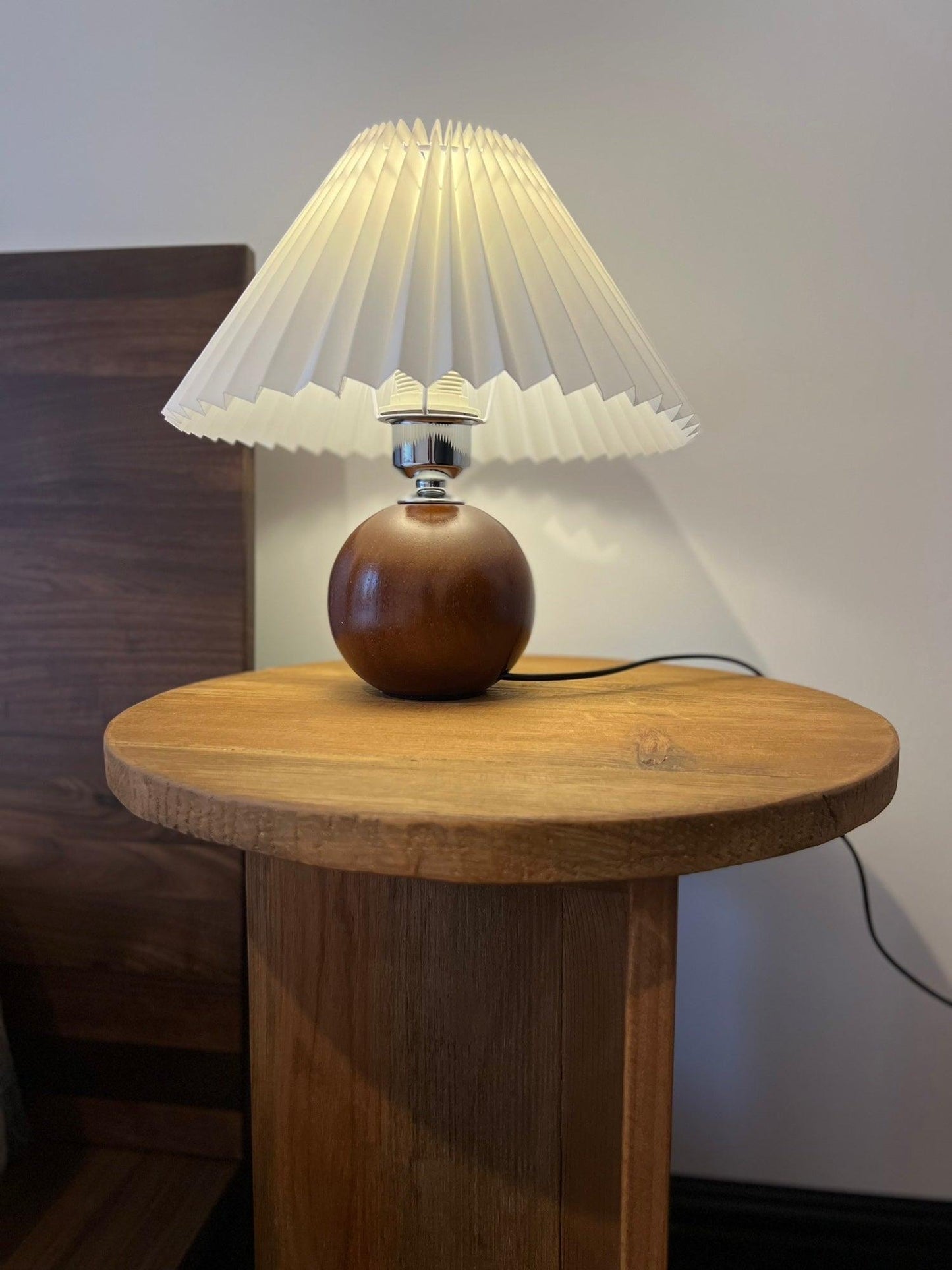 Wooden Pleated Table Lamp with Adjustable Brightness